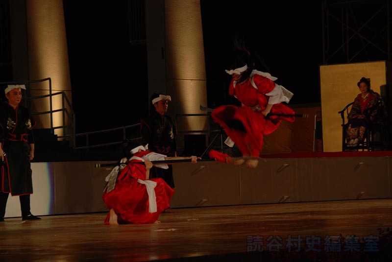 「宴」棒術　座喜味棒保存会（創作「進貢船」）