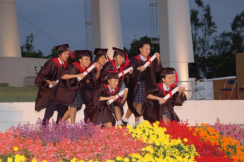 創作ダンス　読谷高校ダンス部