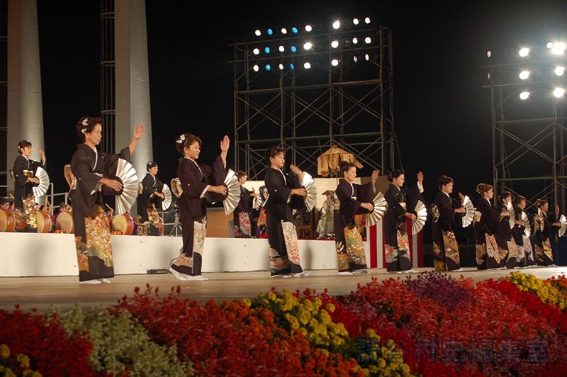 かぎやで風　村・字婦人会（赤犬子琉球古典音楽大演奏会）