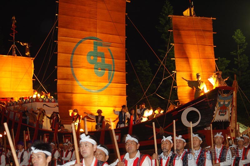 「航」泰期一行　商工会青年部（創作「進貢船」）