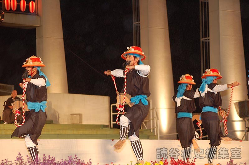 「宴」馬舞　高志保区（創作「進貢船」）