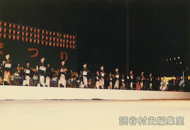 かぎやで風　村・字婦人会（赤犬子琉球古典音楽大演奏会）