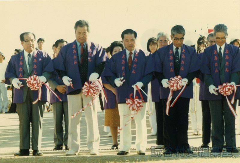 テープカット（オープニングセレモニー）