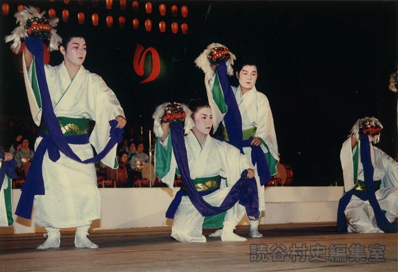 獅子舞（舞踊）　座喜味区（赤犬子琉球古典音楽大演奏会）