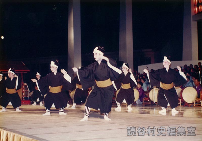 前の浜　新垣満子舞踊研究所（赤犬子琉球古典音楽大演奏会）