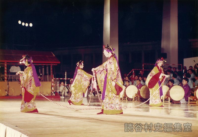 なるこ踊り（金武節）　中川鈴子琉舞道場（赤犬子琉球古典音楽大演奏会）