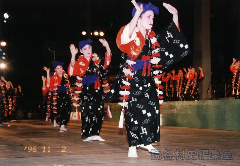 貫花　字婦人会（創作「進貢船」）