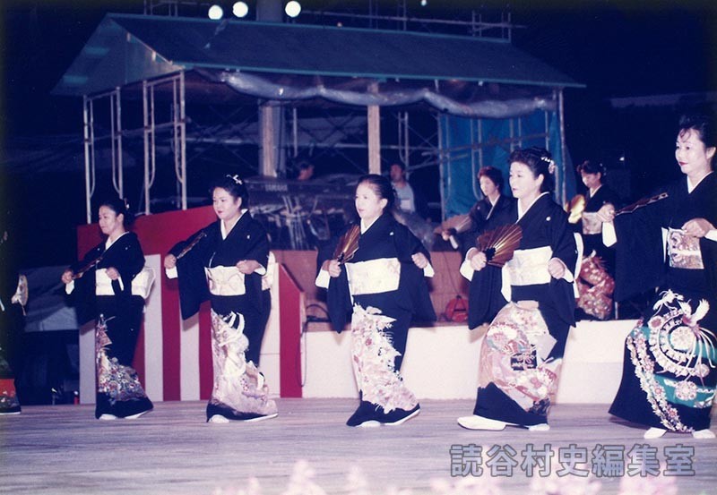 かぎやで風　村・字婦人会（赤犬子琉球古典音楽大演奏会）