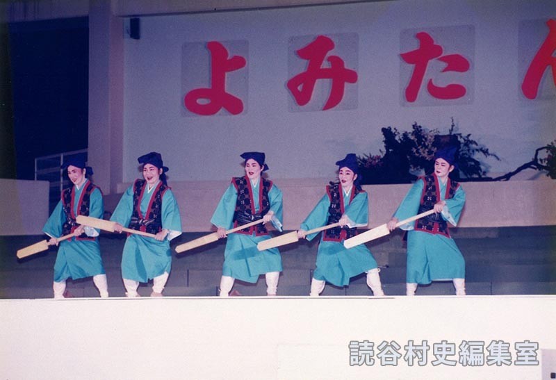 「宴」舞踊（創作「進貢船」）