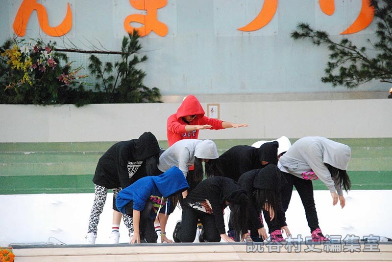 創作ダンス　読谷高校ダンス部