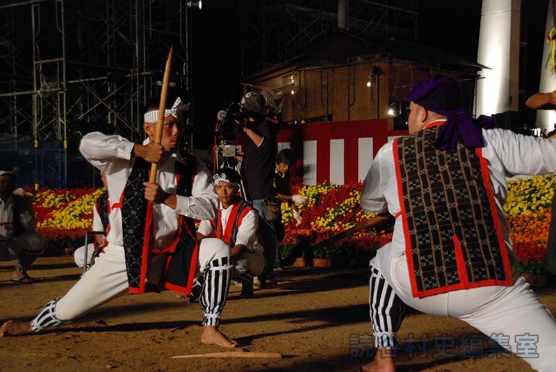 「航」棒術（スー巻）　波平区（創作「進貢船」）