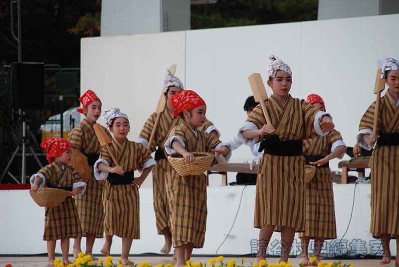 谷茶前　新垣満子琉舞研究所（受け継ごう読谷の心）