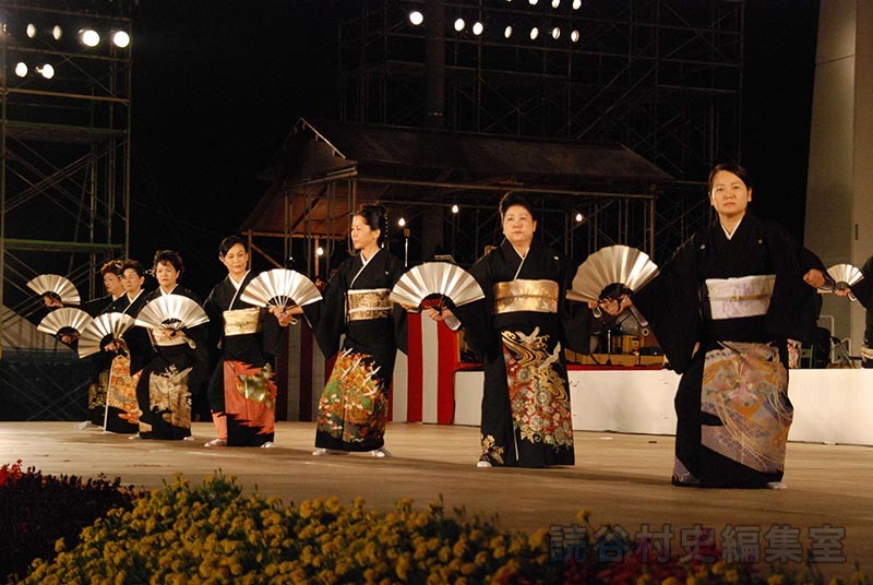 かぎやで風　村・字婦人会（赤犬子琉球古典音楽大演奏会）
