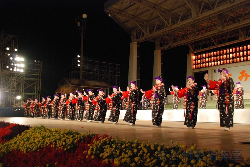 「送」貫花　字婦人会（創作「進貢船」）