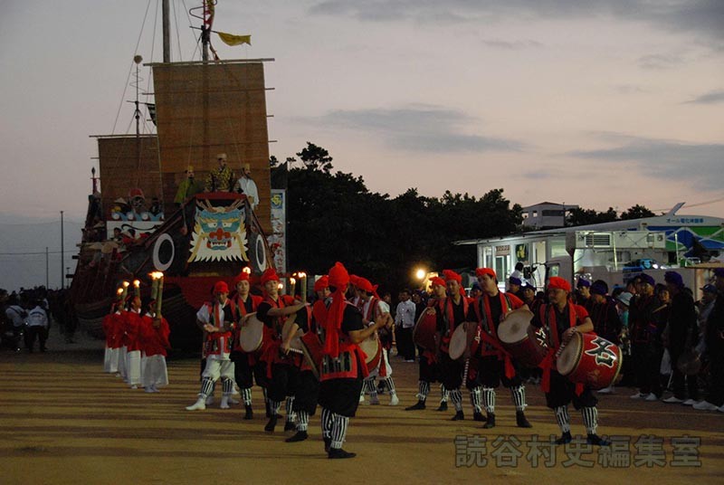 「標」太鼓隊　喜名青年会（創作「進貢船」）